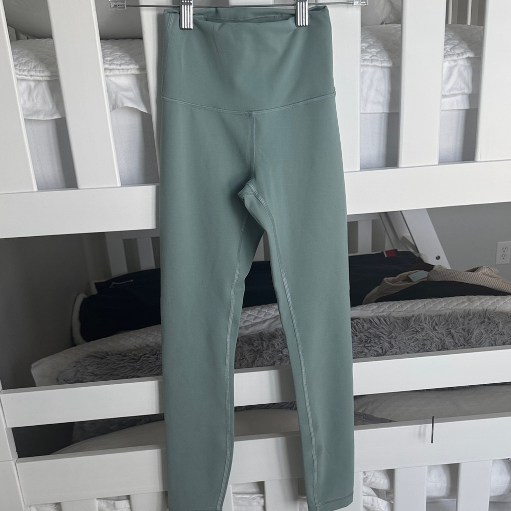 Lululemon Wunder Train Leggings